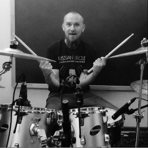 公车上拨开岳双腿进入电影
