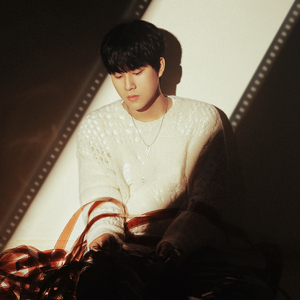 公车上拨开岳双腿进入电影
